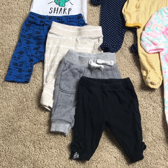 🌻 3/25 🌻 Newborn Bundle Onesie Pants Pajamas - Picture 2 of 9